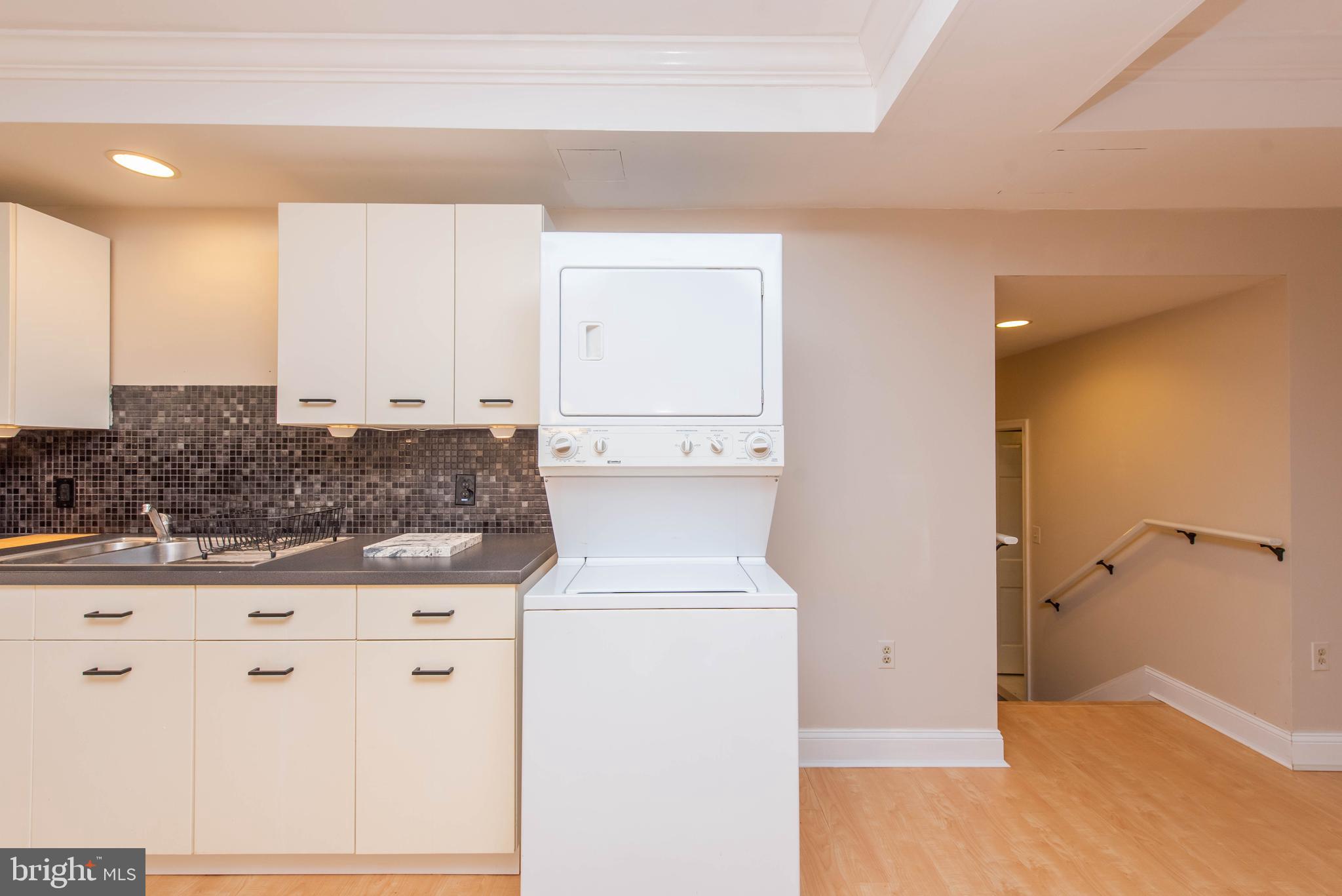 13352 Hunt Ridge Road Ellicott City, MD 21042 - Photo 52 of 65 Kitchen