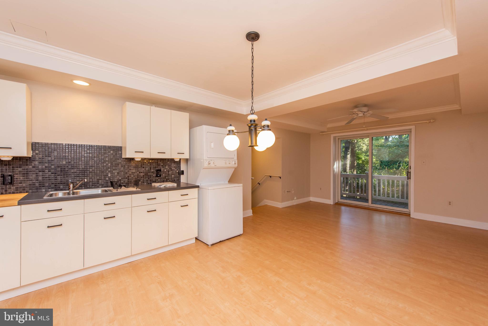 13352 Hunt Ridge Road Ellicott City, MD 21042 - Photo 53 of 65 Kitchen