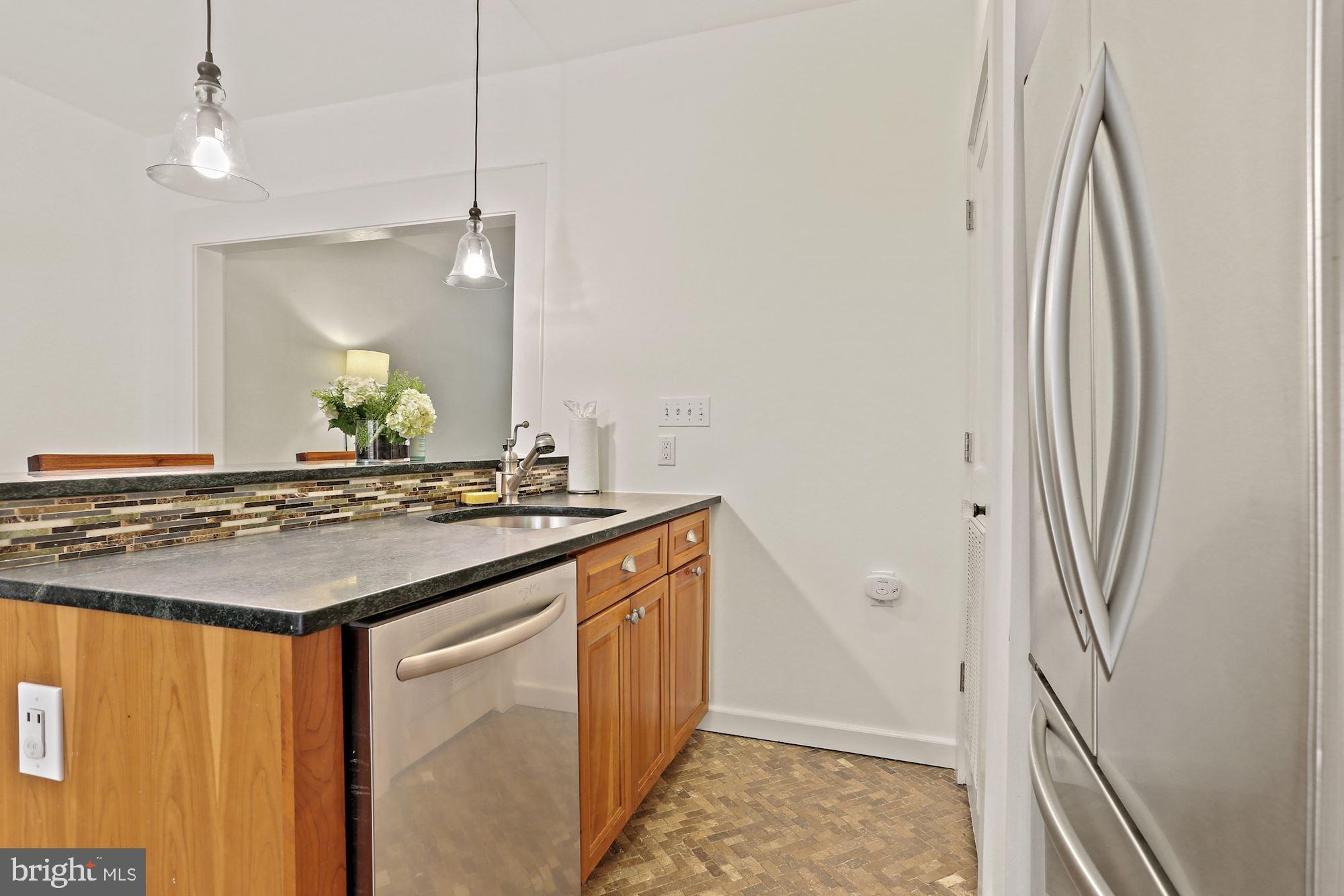 2037 37th Street Northwest Washington, DC 20007 - Photo 14 of 31 Gallery Image 14
