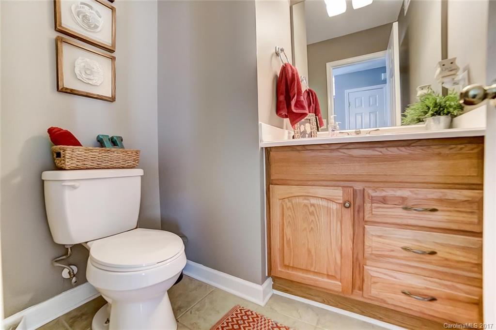 1304 River Run Road Lowell, NC 28098 - Photo 11 of 24 Gallery Image 11