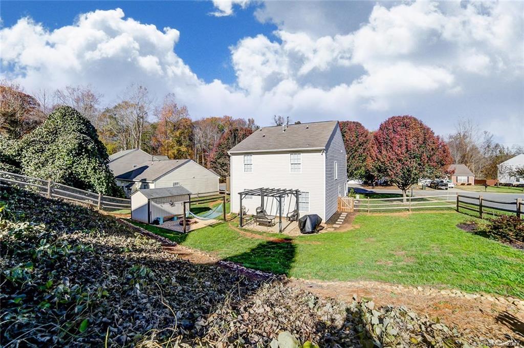 1304 River Run Road Lowell, NC 28098 - Photo 20 of 24 Gallery Image 20