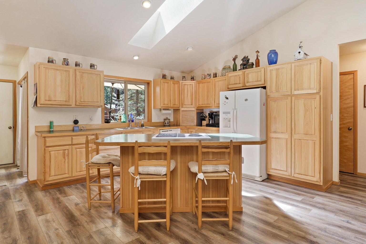 17149 Norwalk Road Bend, OR 97707 - Photo 11 of 32