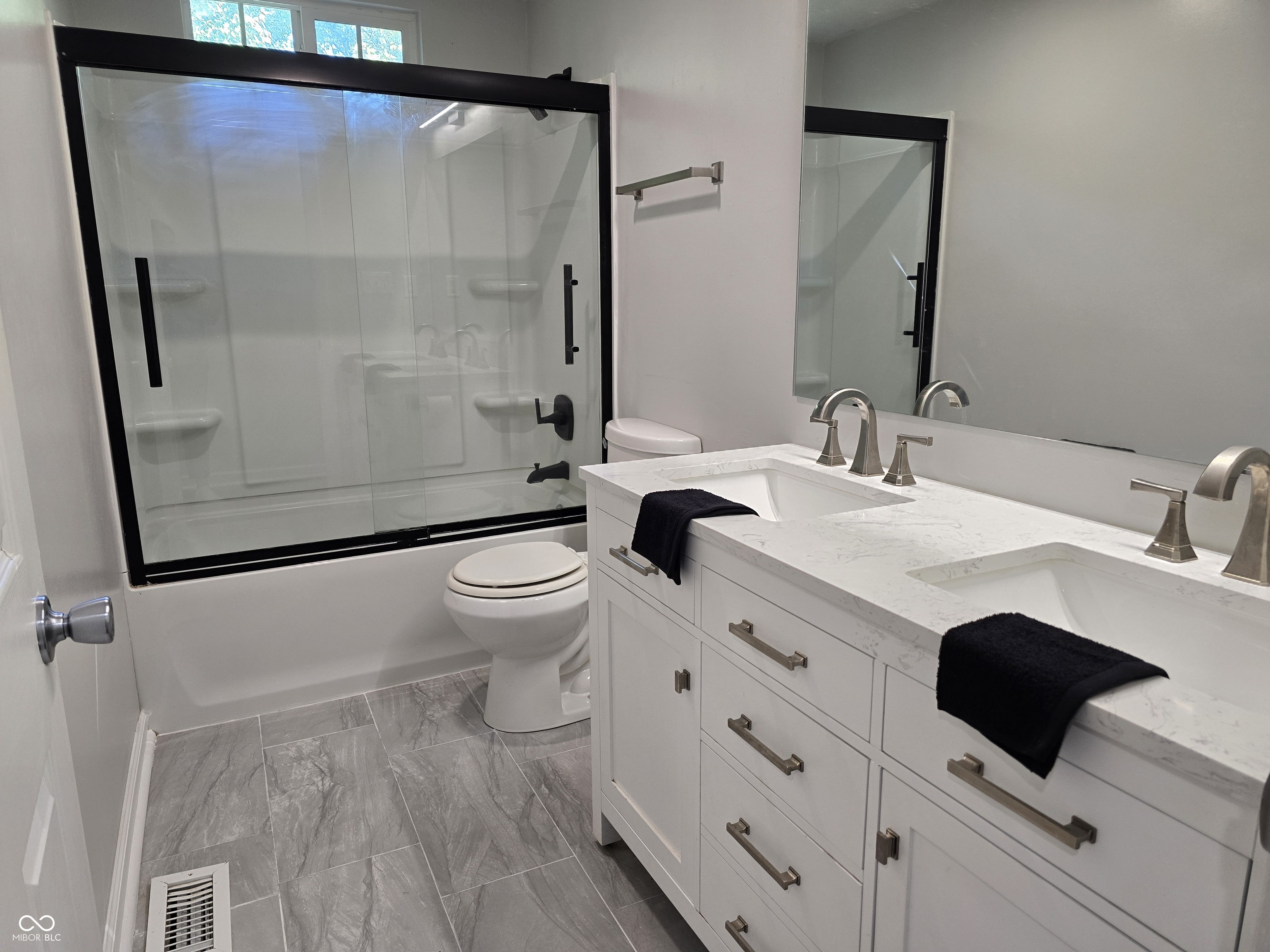 1127 Ridgepointe Drive Indianapolis, IN 46234 - Photo 4 of 21 Gallery Image 4