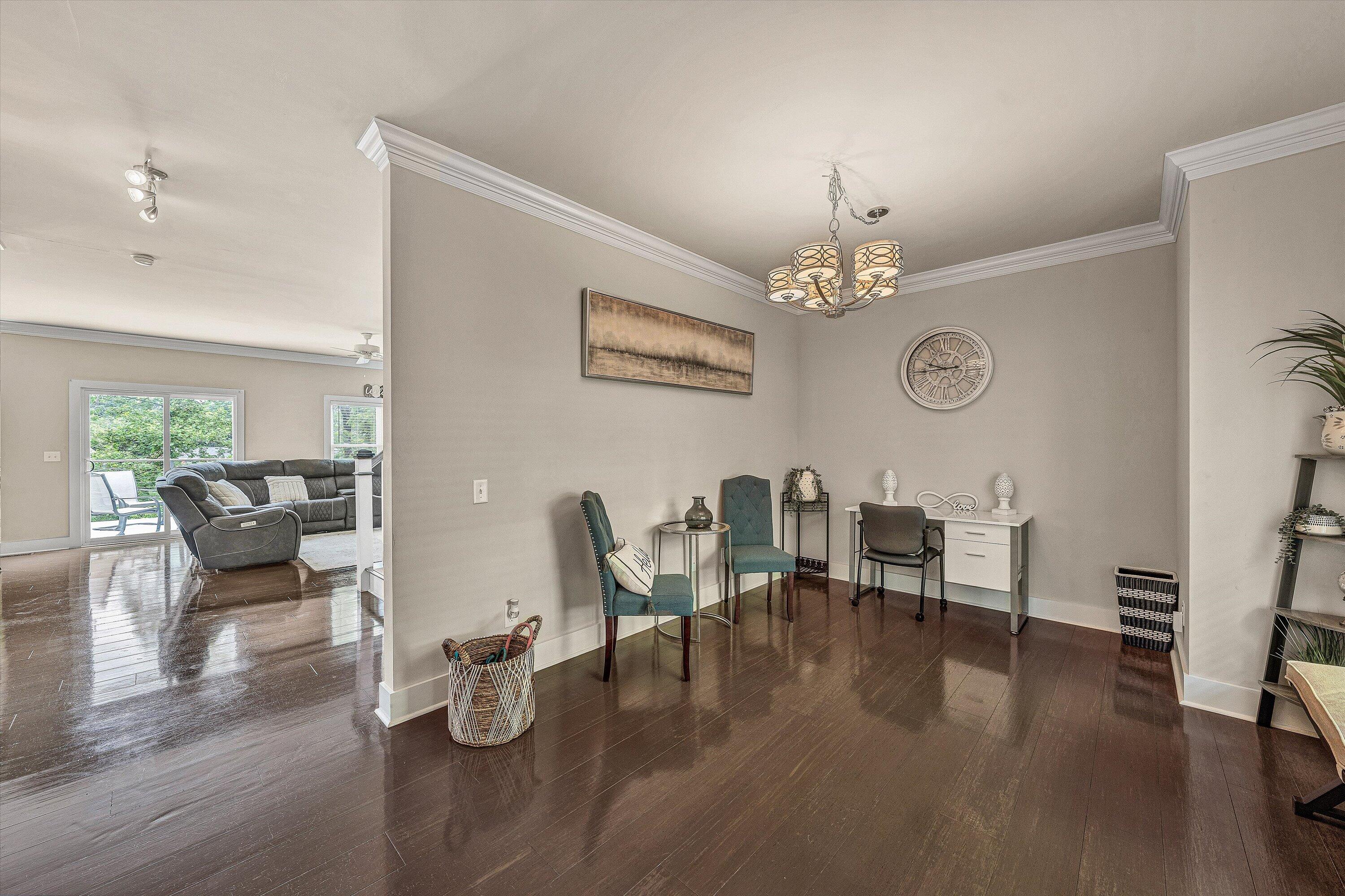 2750 McVitty Road Roanoke, VA 24018 - Photo 7 of 55 05-DSC00148