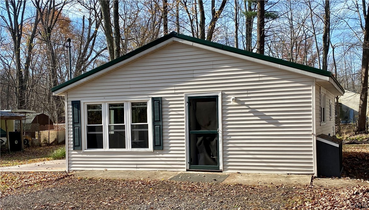 11 28th Street Constantia, NY 13044 - Photo 1 of 30