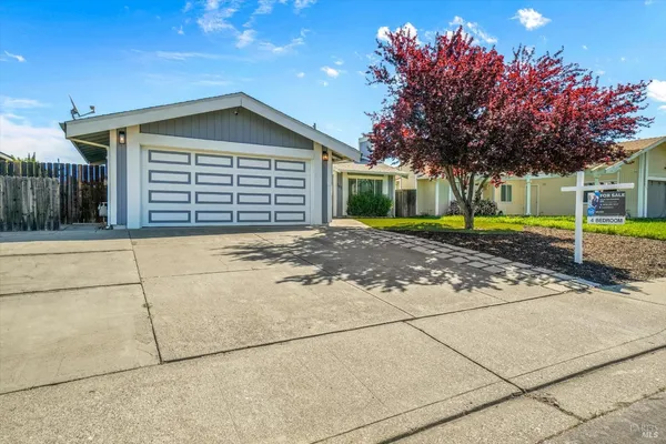 $617,900 | 161 Marna Drive, Vacaville, CA 95687