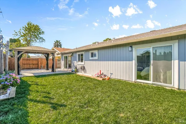 $617,900 | 161 Marna Drive, Vacaville, CA 95687