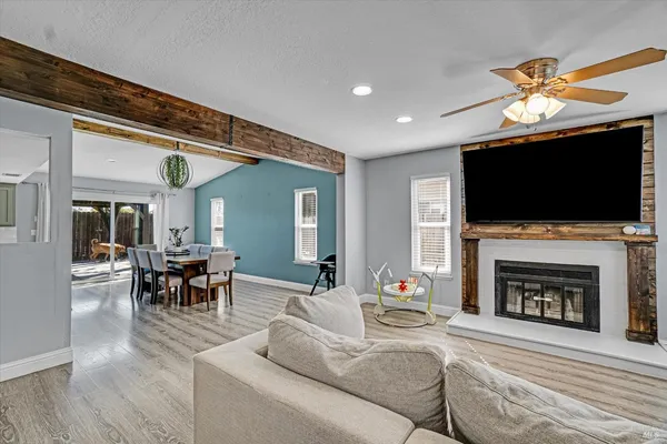 $617,900 | 161 Marna Drive, Vacaville, CA 95687