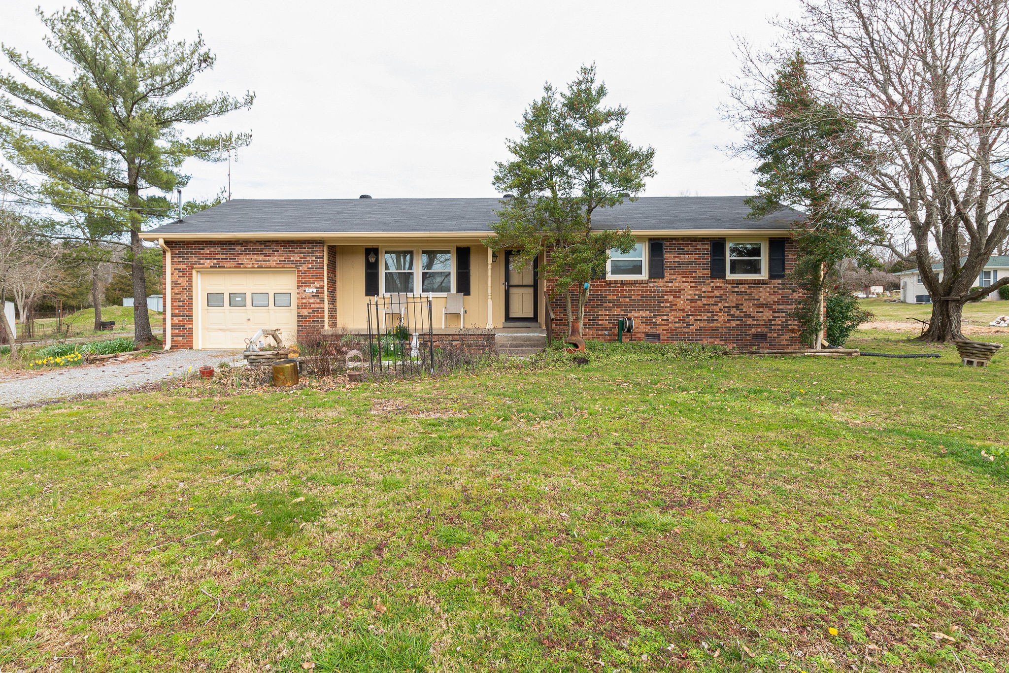 765 Lindsley Road Lebanon, TN 37090 - Photo 1 of 32 a front view of house with yard and trees