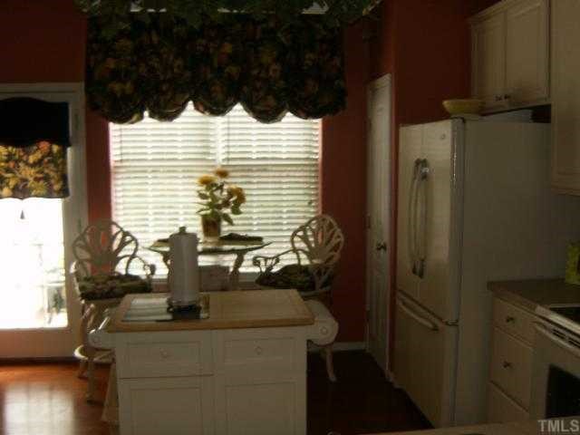 4433 Sugarbend Way Raleigh, NC 27606 - Photo 7 of 12 Gallery Image 7
