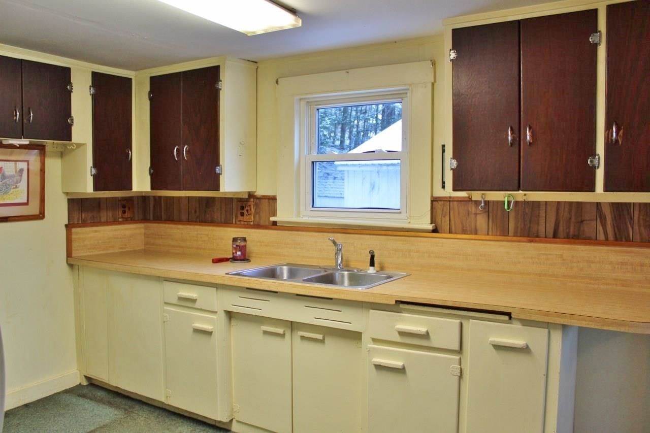 174 Fairground Heights Springfield, VT 05156 - Photo 9 of 19