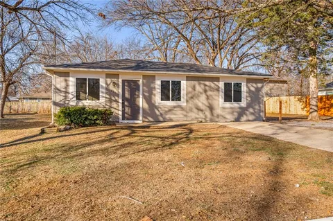 $235,000 | 431 North Walnut Street, Olathe, KS 66061