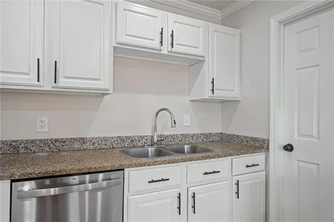 $235,000 | 431 North Walnut Street, Olathe, KS 66061