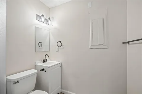 $235,000 | 431 North Walnut Street, Olathe, KS 66061