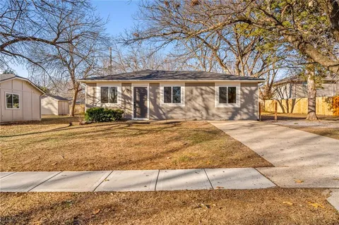 $235,000 | 431 North Walnut Street, Olathe, KS 66061