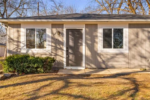 $235,000 | 431 North Walnut Street, Olathe, KS 66061