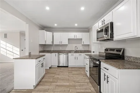 $235,000 | 431 North Walnut Street, Olathe, KS 66061