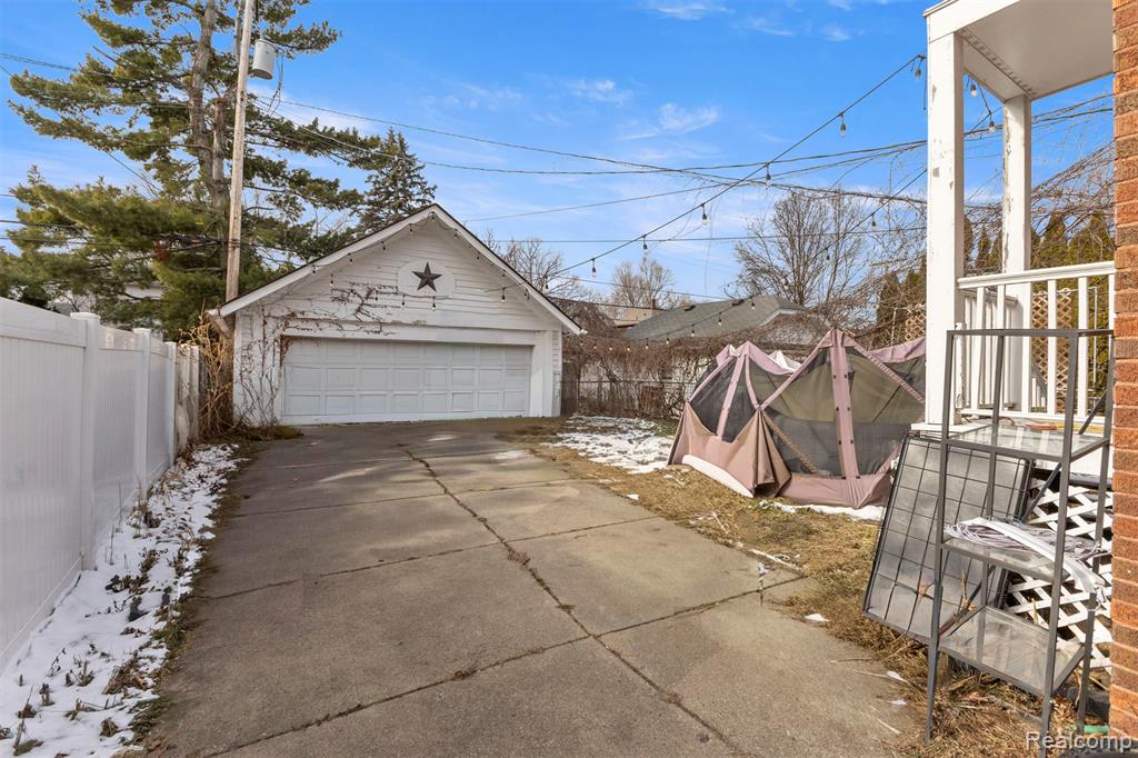 21551 Edison Street Dearborn, MI 48124 - Photo 25 of 29