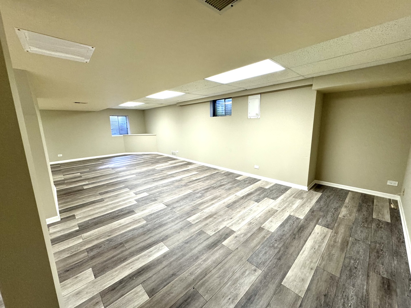 1398 East Gartner Road Naperville, IL 60540 - Photo 27 of 31 a view of empty room