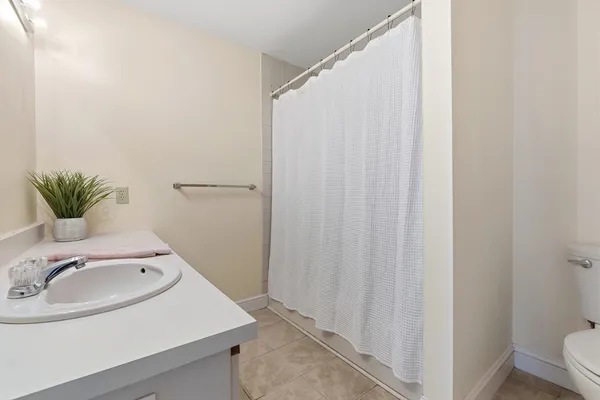 $515,000 | 25 Essex Green Lane, Unit C, Peabody, MA 01960
