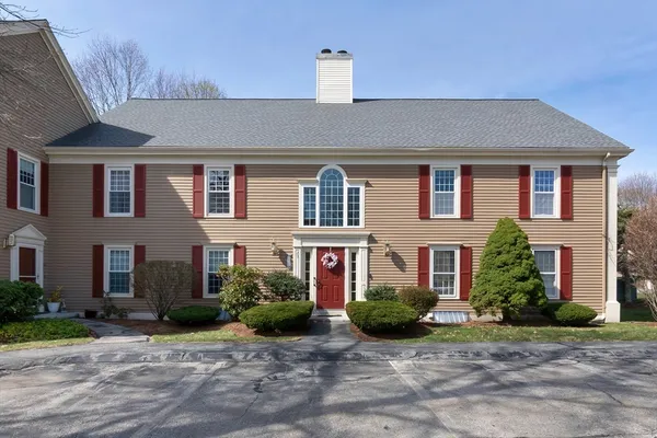 $515,000 | 25 Essex Green Lane, Unit C, Peabody, MA 01960