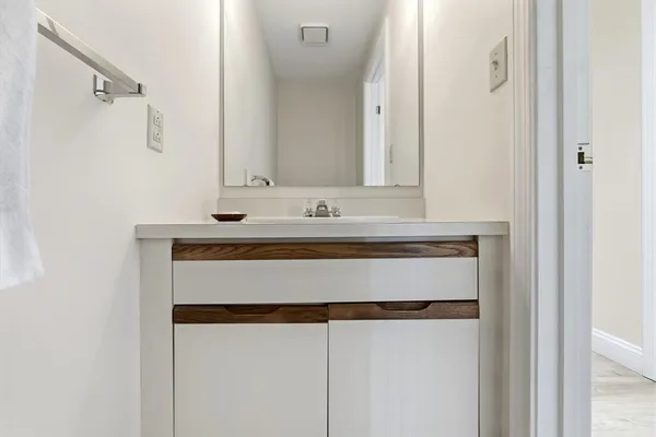 $515,000 | 25 Essex Green Lane, Unit C, Peabody, MA 01960