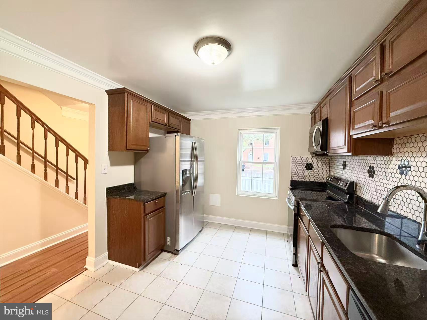 9292 Taney Road Manassas, VA 20110 - Photo 3 of 15 Gallery Image 3