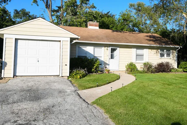 $160,000 | 366 Oswego Street, Park Forest, IL 60466