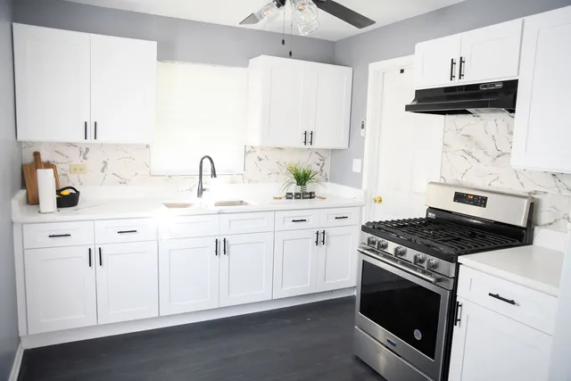 $160,000 | 366 Oswego Street, Park Forest, IL 60466