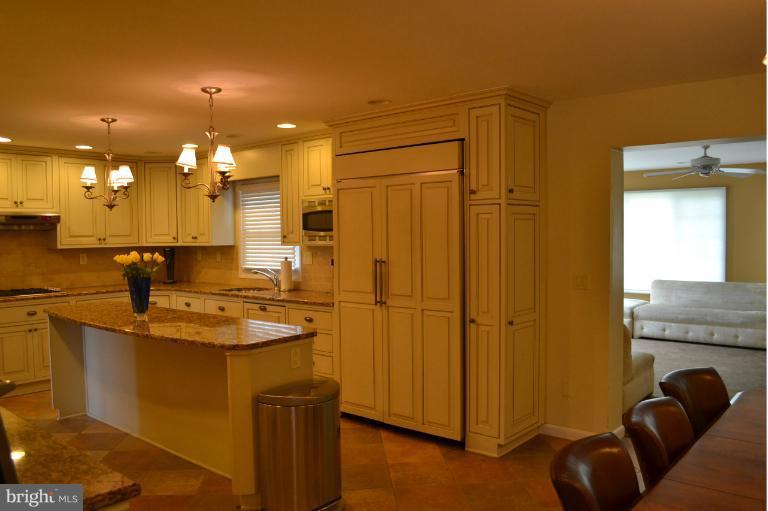 2523 Farringdon Road Baltimore, MD 21209 - Photo 7 of 22 Kitchen #2