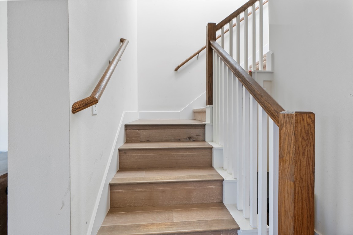 13001 Hymeadow Drive, Unit 31 Austin, TX 78729 - Photo 21 of 40 View of stairway