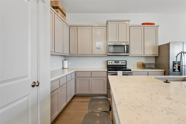 $2,669 | 13001 Hymeadow Drive, Unit 31, Austin, TX 78729