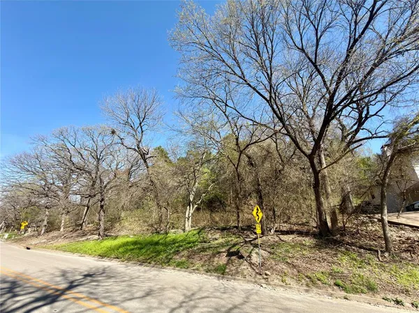 $100,000 | 906 Sleepy Hollow Drive, Cedar Hill, TX 75104