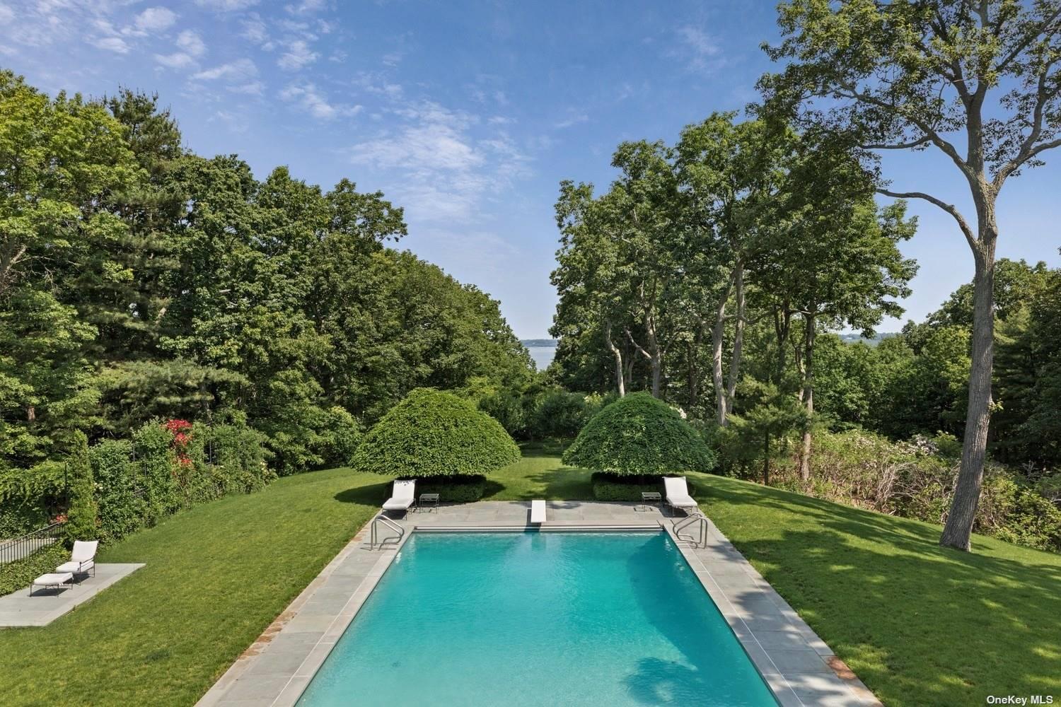 211 Sunset Road Oyster Bay, NY 11771 - Photo 13 of 32 Oversized pool