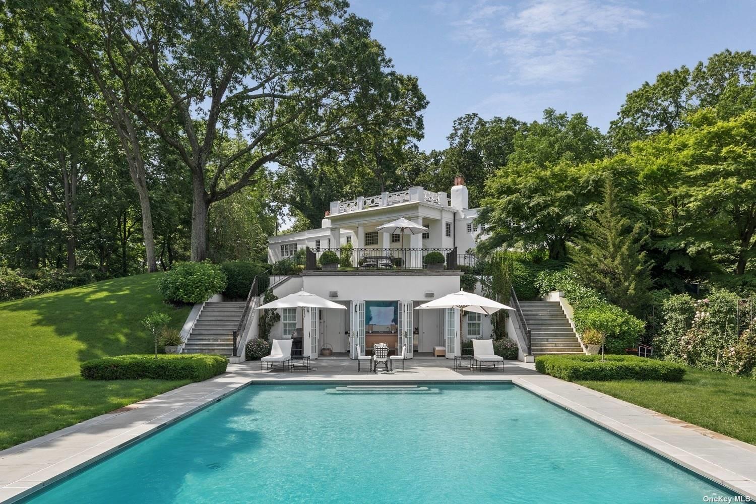211 Sunset Road Oyster Bay, NY 11771 - Photo 15 of 32 Entertainers delight
