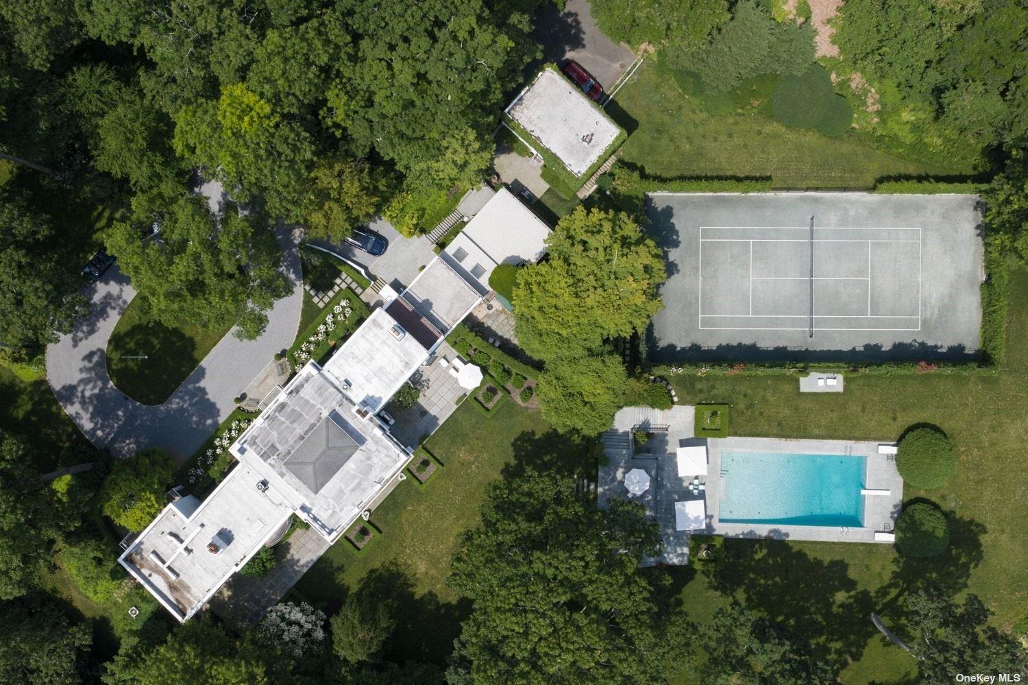 211 Sunset Road Oyster Bay, NY 11771 - Photo 16 of 32 Summer compound