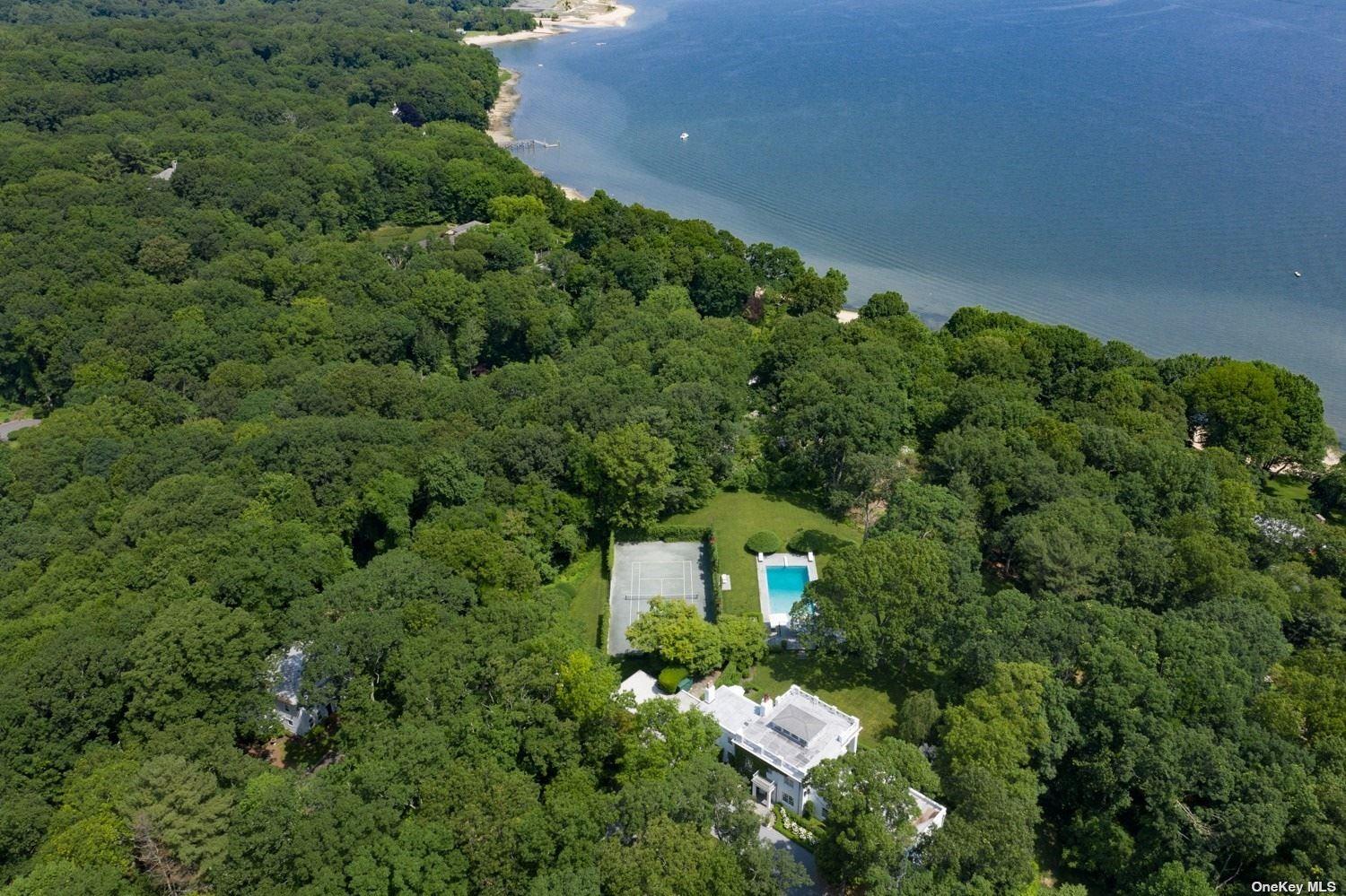 211 Sunset Road Oyster Bay, NY 11771 - Photo 22 of 32
