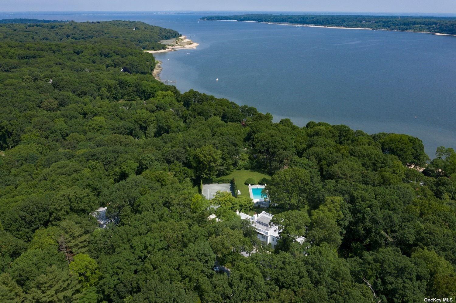 211 Sunset Road Oyster Bay, NY 11771 - Photo 29 of 32