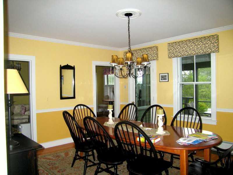 11 Oakhurst Island Road Harpswell, ME 04079 - Photo 8 of 29 Dining Room. Dining Room
