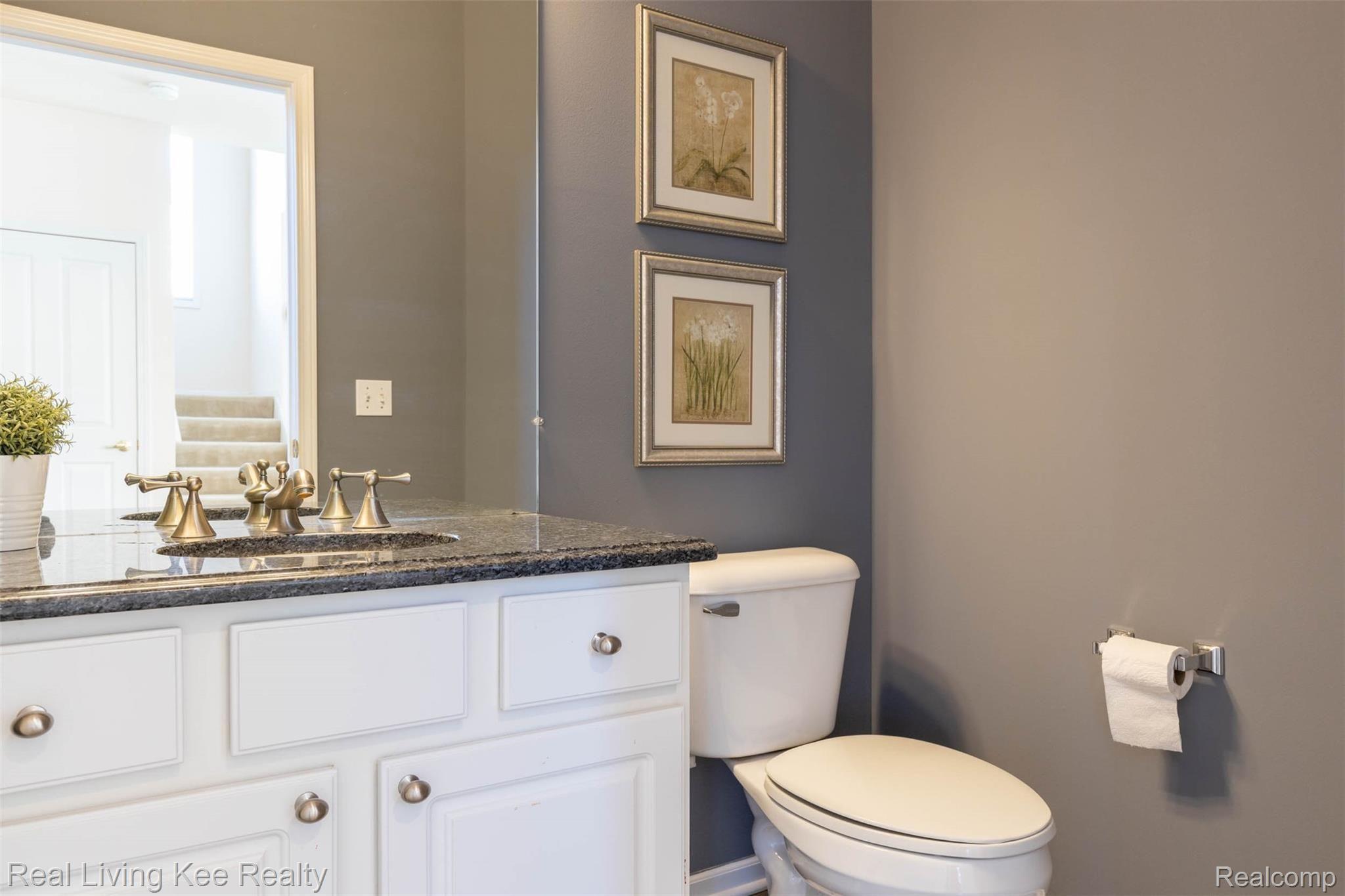 4240 Holly Lane Rochester, MI 48306 - Photo 17 of 45 4240 Holly Ln-17.jpg