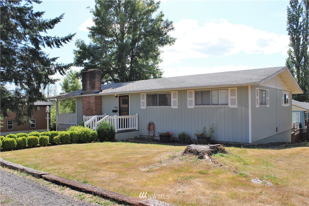 925 Southwest 16th Street Chehalis, WA 98532 - Photo 2 of 25 Gallery Image 2