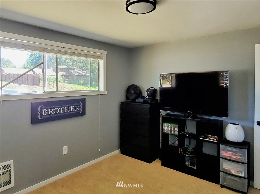 925 Southwest 16th Street Chehalis, WA 98532 - Photo 7 of 25 Gallery Image 7