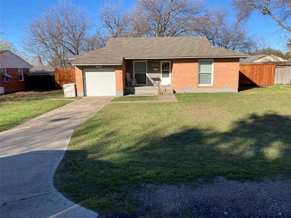 $1,950 | 313 Hillcrest Avenue, Richardson, TX 75081