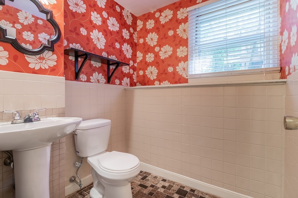 60 Dascomb Road Andover, MA 01810 - Photo 20 of 24 Gallery Image 20