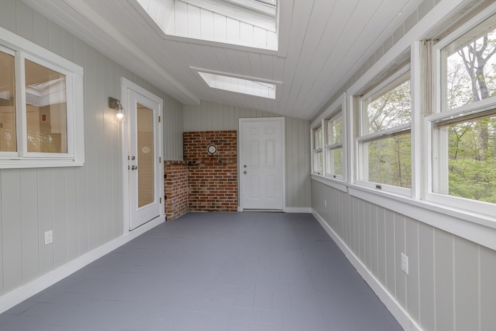 50 Piscataqua Road Dover, NH 03820 - Photo 19 of 39 Gallery Image 19