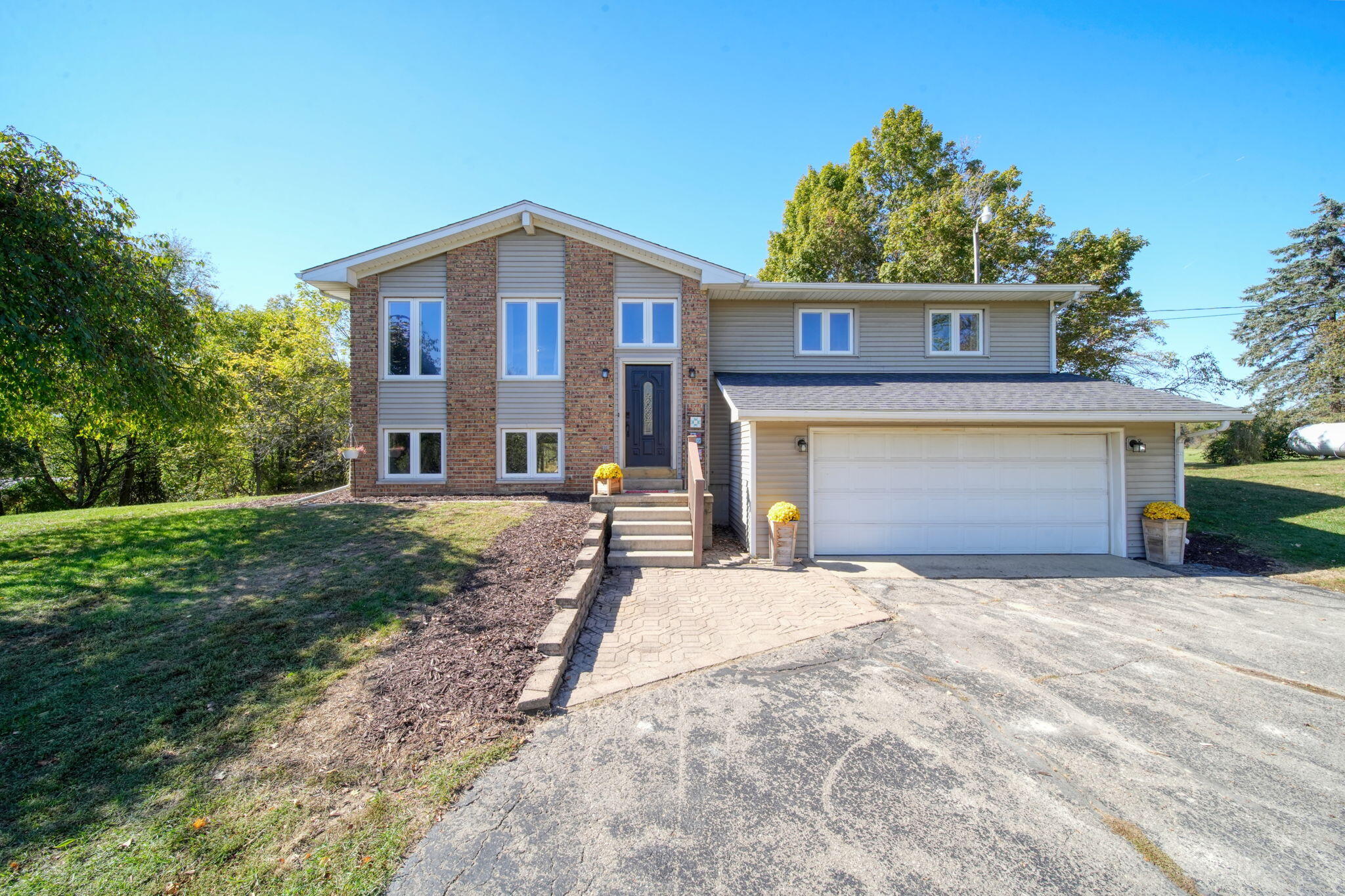 9700 Grossman Road Manchester, MI 48158 - Photo 3 of 54 2-web-or-mls-DSC02041_HDR