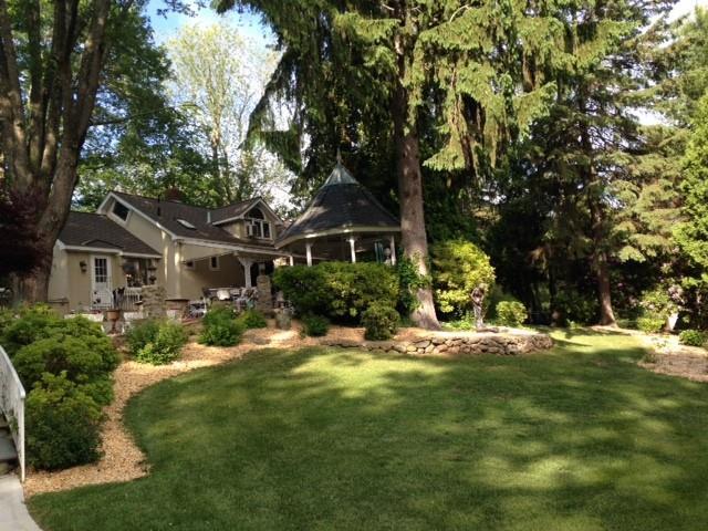 975 Summit Road Cheshire, CT 06410 - Photo 1 of 1 Beautiful sprawling lawns and stone walls