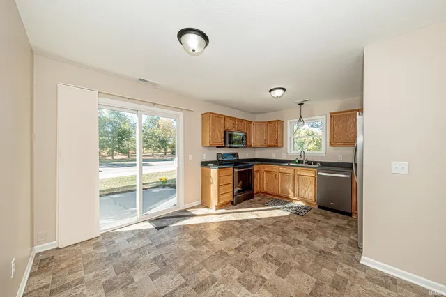 $324,900 | 10832 Deep Creek Court, Fort Wayne, IN 46804