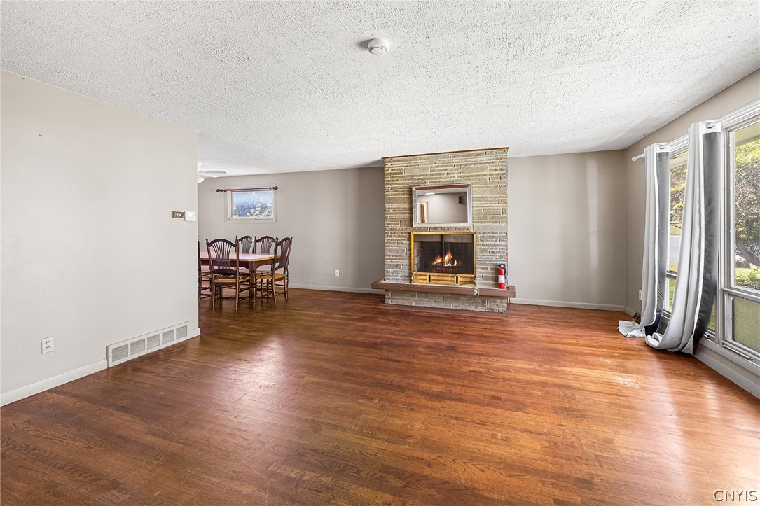 1500 Salt Springs Road Syracuse, NY 13214 - Photo 21 of 25