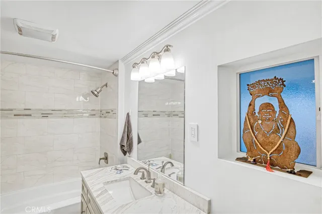 $385,000 | 4201 Topanga Canyon Boulevard, Unit 147, Woodland Hills, CA 91364